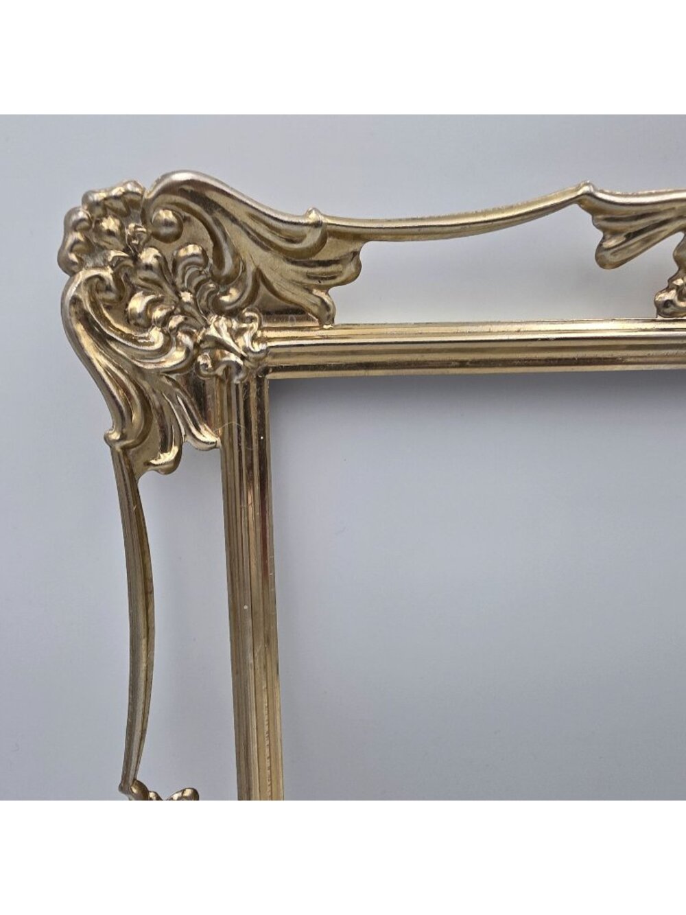 Vintage Gold-Tone Ornate Floral Picture Frame Open Work Hollywood Regency 8x10"